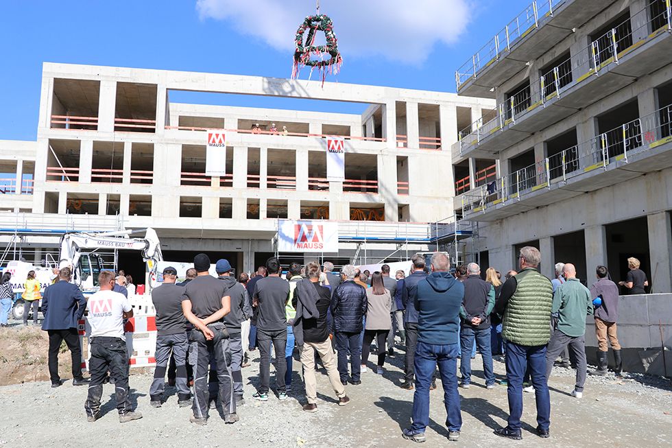 Richtfest für neues Rehazentrum in Bayreuth