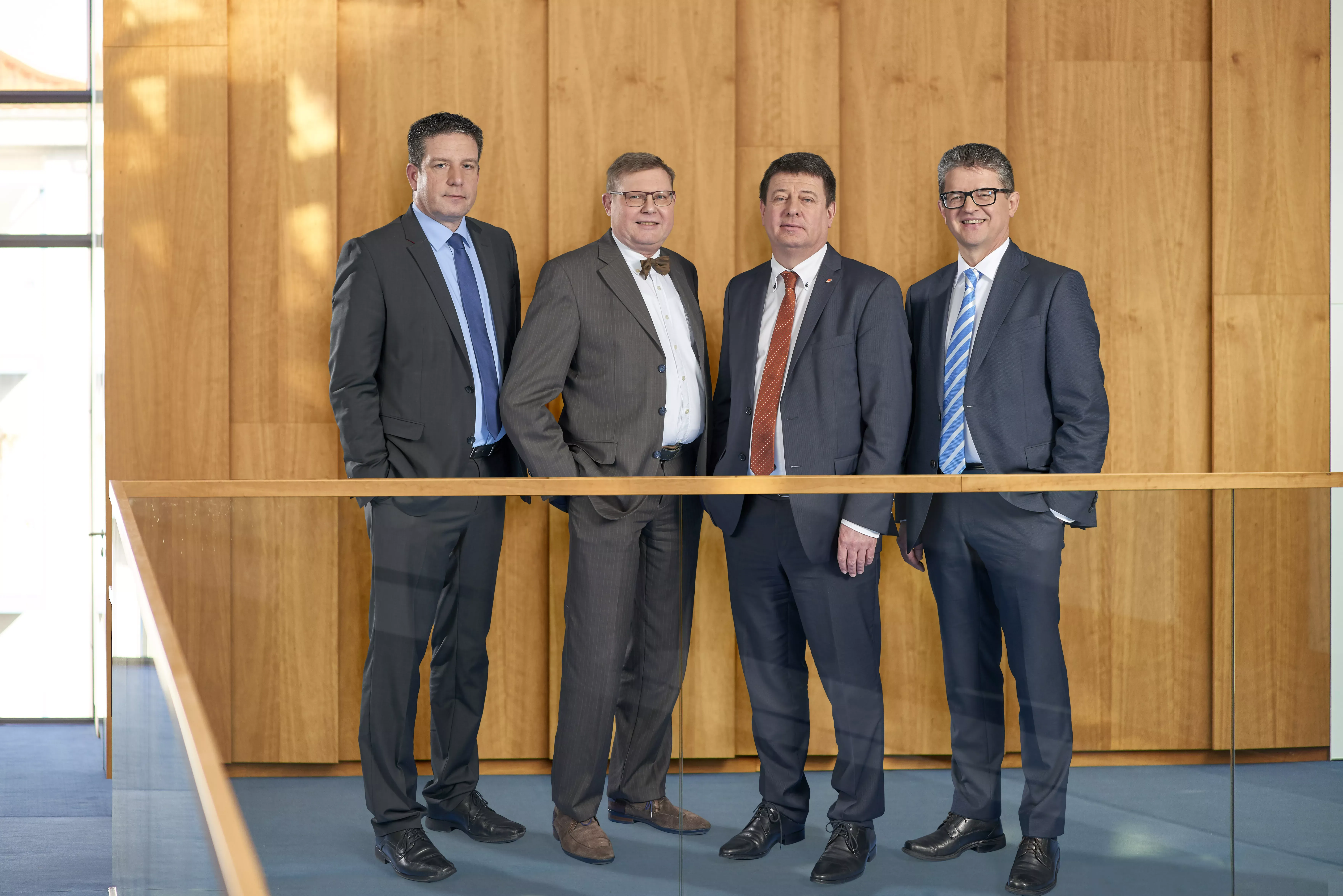 Das Bild zeigt die vier Spitzenvertreter der Selbstverwaltung bei der DRV Nordbayern