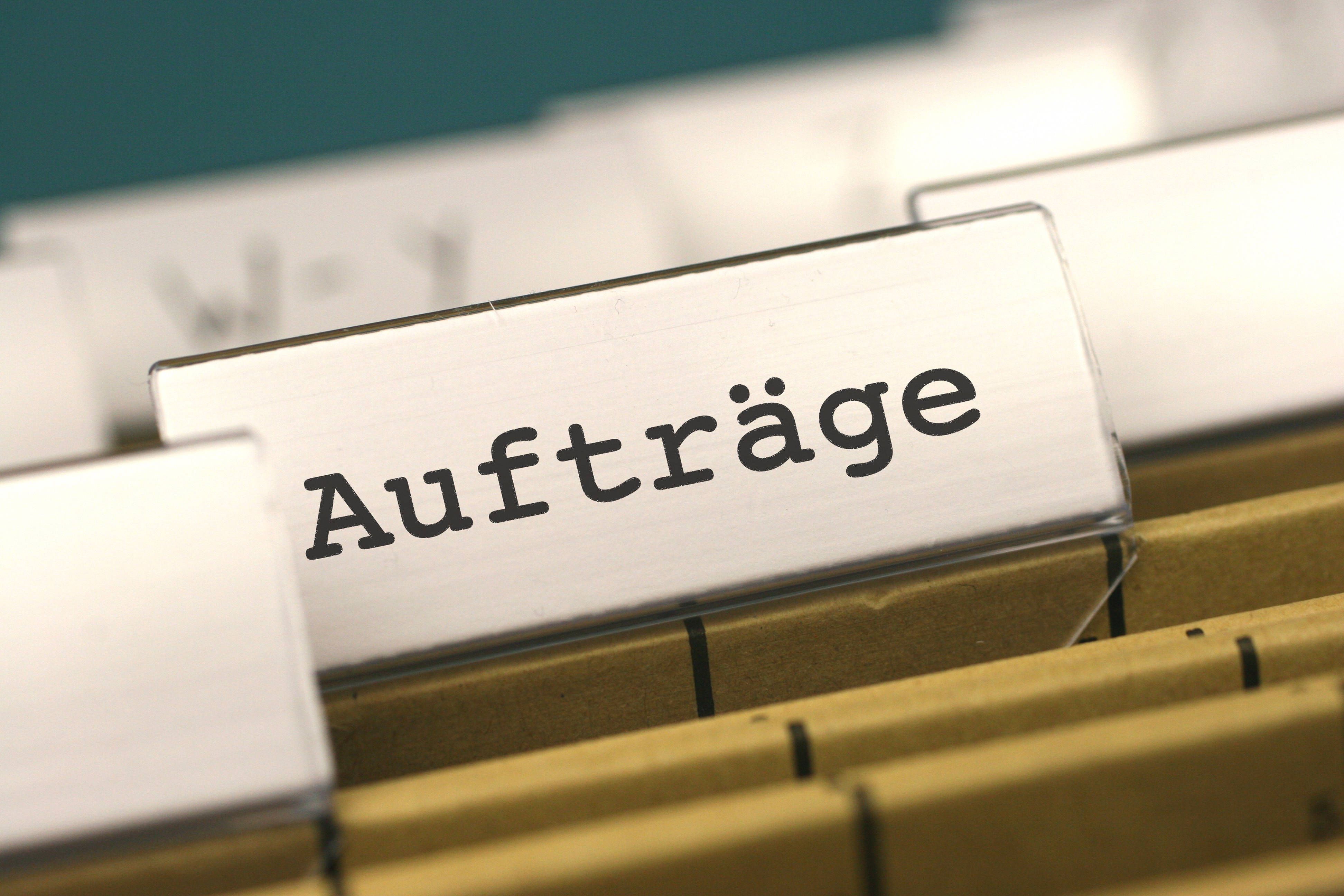 Das Bild zeigt ein Register für Aufträge
