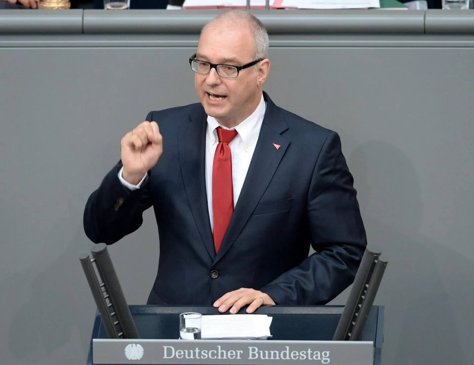 Matthias W. Birkwald, Die Linke, spricht im Deutschen Bundestag. Bild: Deutscher Bundestag © Achim Melde Matthias W. Birkwald, Die Linke, spricht im Deutschen Bundestag. Bild: Deutscher Bundestag © Achim Melde