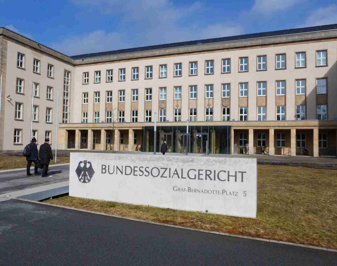 BSG: Einkommen des Partners wird bei Grundrente angerechnet BSG: Einkommen des Partners wird bei Grundrente angerechnet