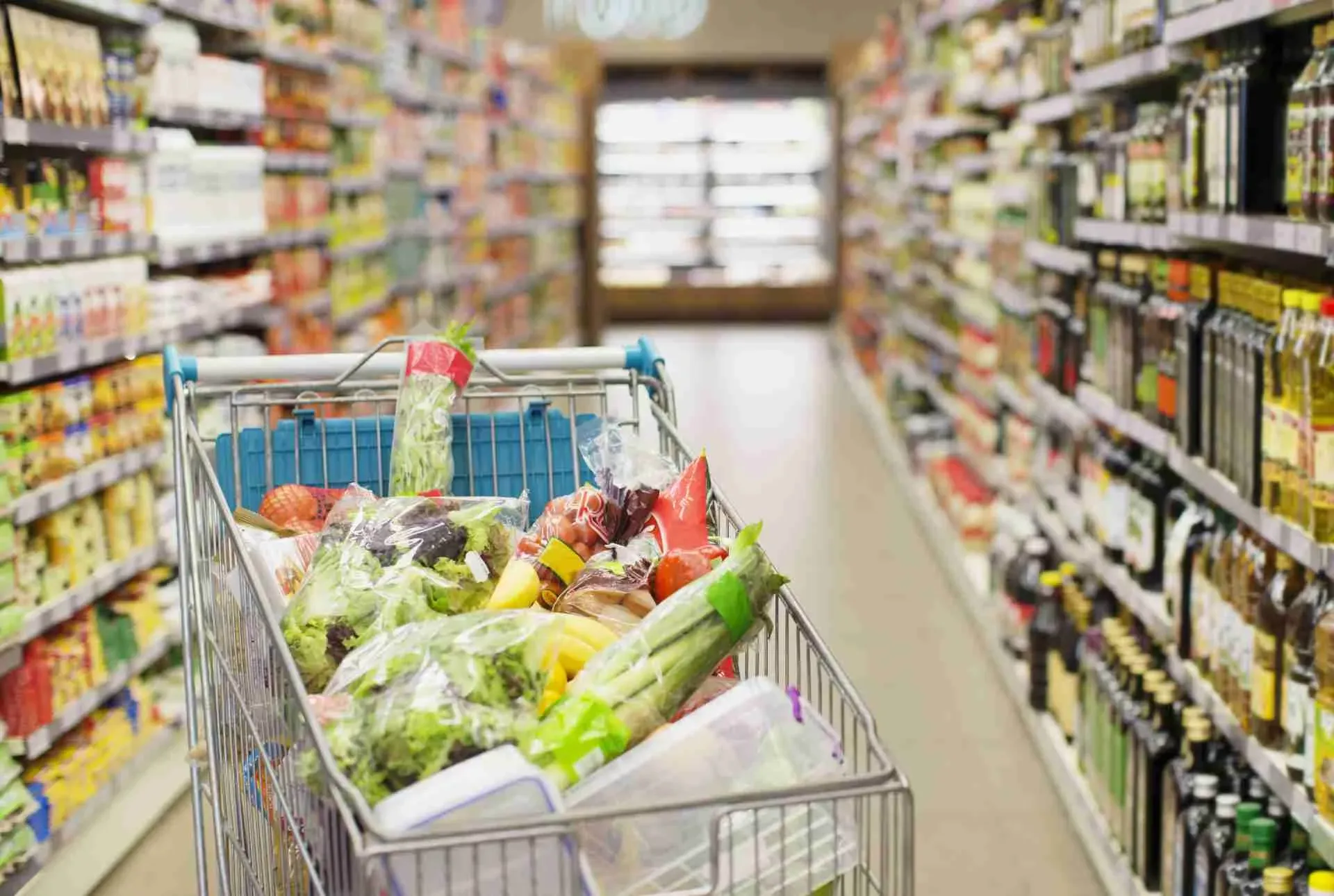 Voller Einkaufswagen im Supermarkt. Bild: IMAGO / Science Photo Library Voller Einkaufswagen im Supermarkt. Bild: IMAGO / Science Photo Library