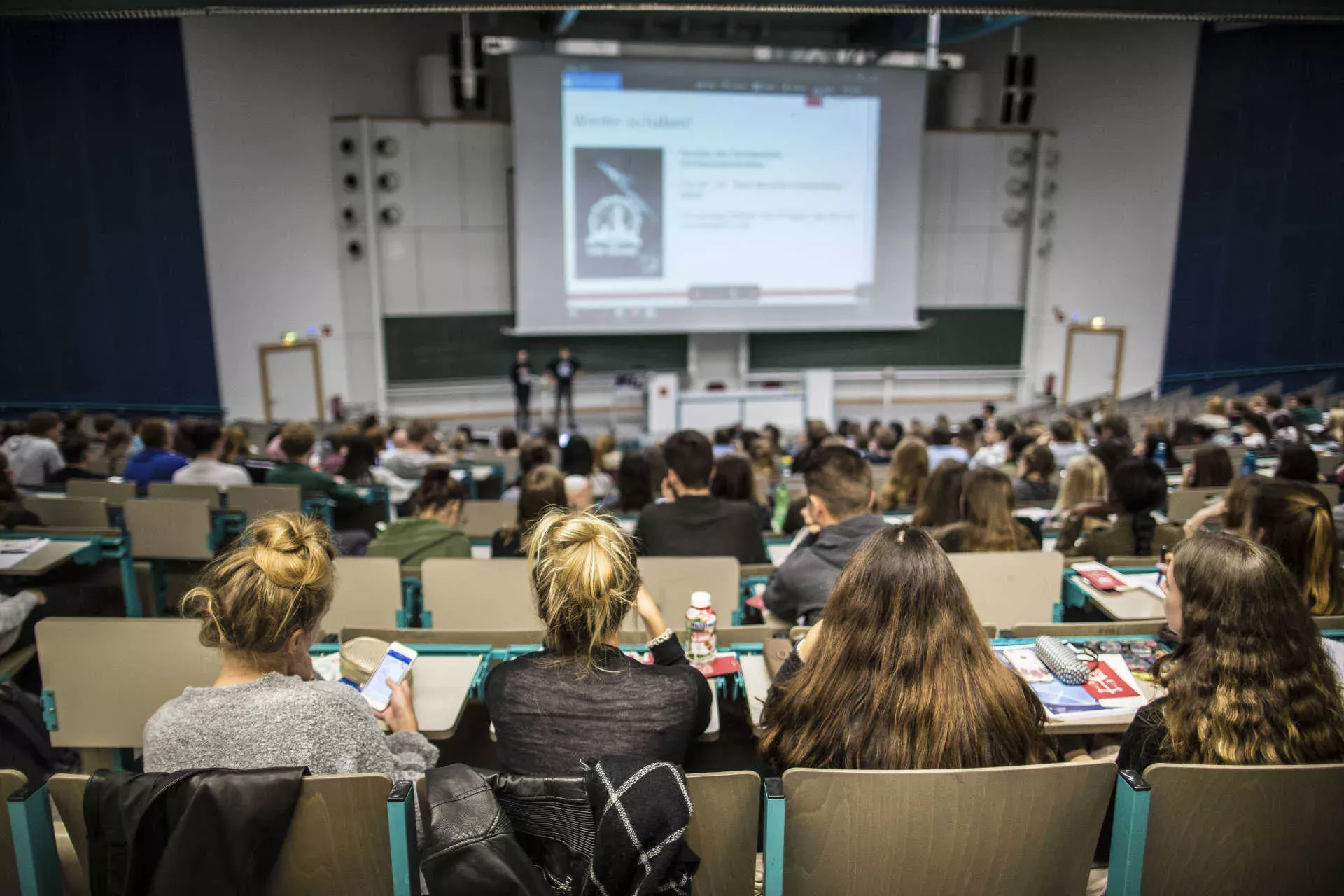 Hörsaal einer Universität mit Studenten. Bild: IMAGO / Michael Schick Hörsaal einer Universität mit Studenten. Bild: IMAGO / Michael Schick