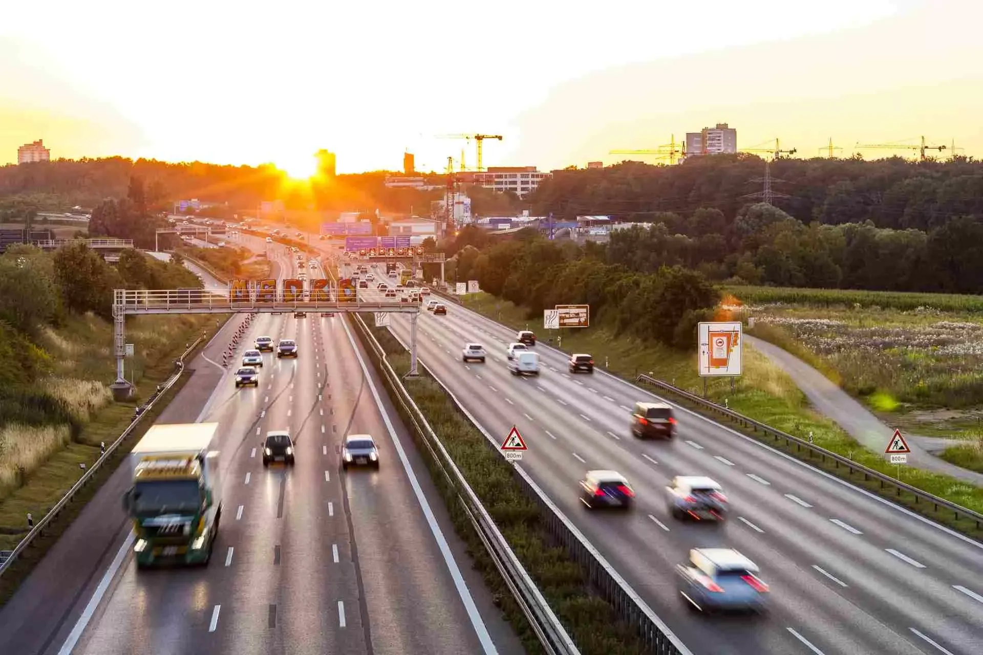 Autobahn A8 bei Stuttgart. Bild: IMAGO / Westend61 Autobahn A8 bei Stuttgart. Bild: IMAGO / Westend61