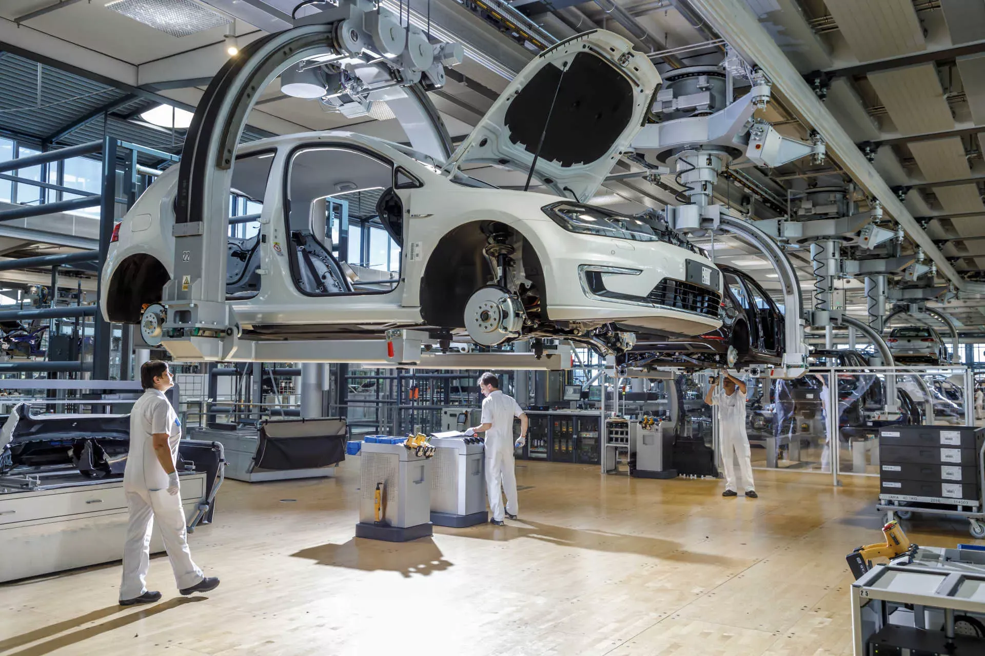Automobilfabrik Karosseriebau E-Auto VW. Bild: IMAGO / Rainer Weisflog Automobilfabrik Karosseriebau E-Auto VW. Bild: IMAGO / Rainer Weisflog