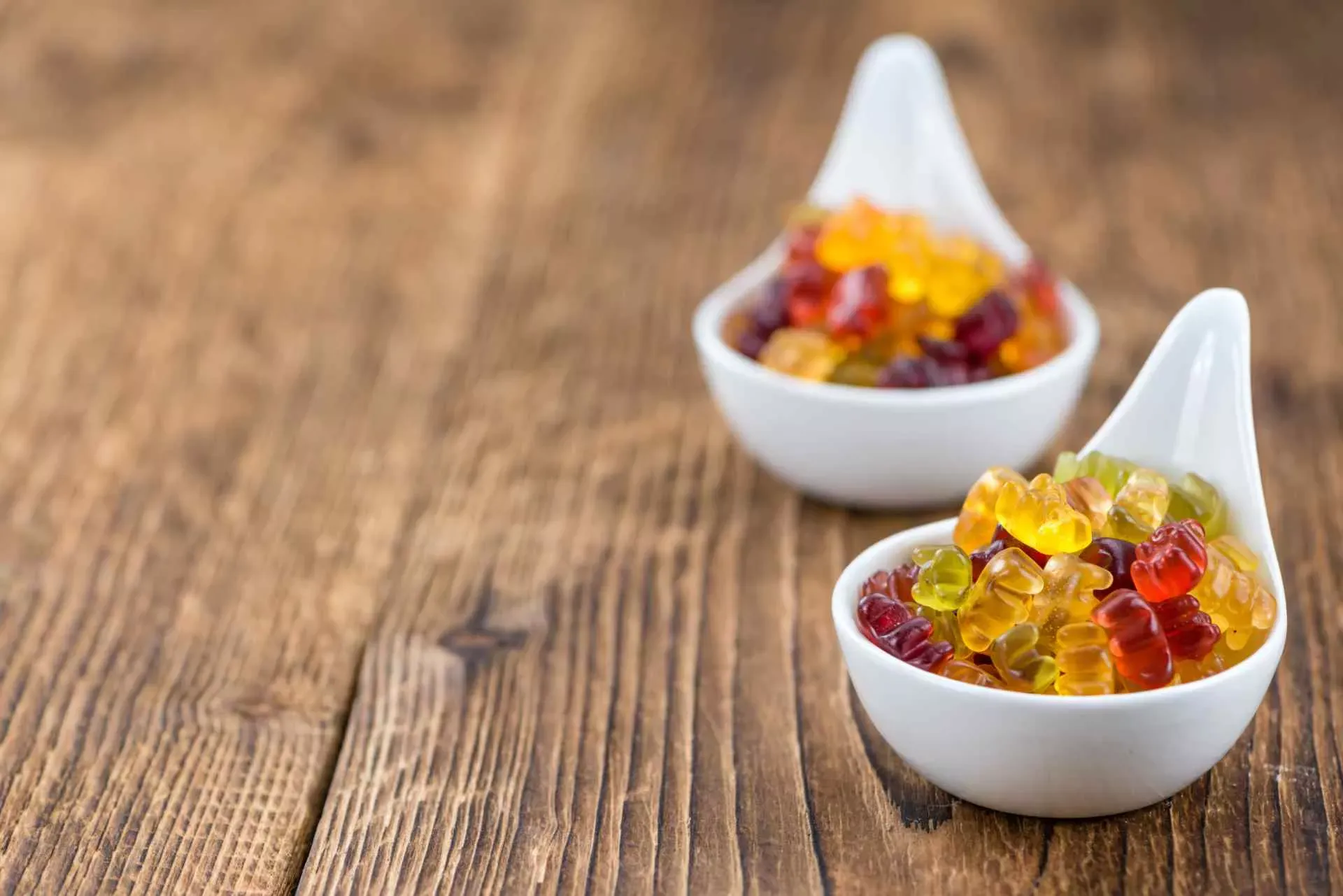 Zwei Schalen mit Gummibärchen. Bild: IMAGO / agefotostock Zwei Schalen mit Gummibärchen. Bild: IMAGO / agefotostock