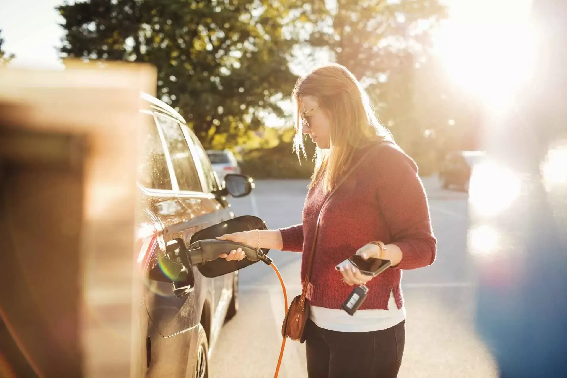 E-Autos als Stromspeicher – Studie sieht hohes Sparpotenzial E-Autos als Stromspeicher – Studie sieht hohes Sparpotenzial