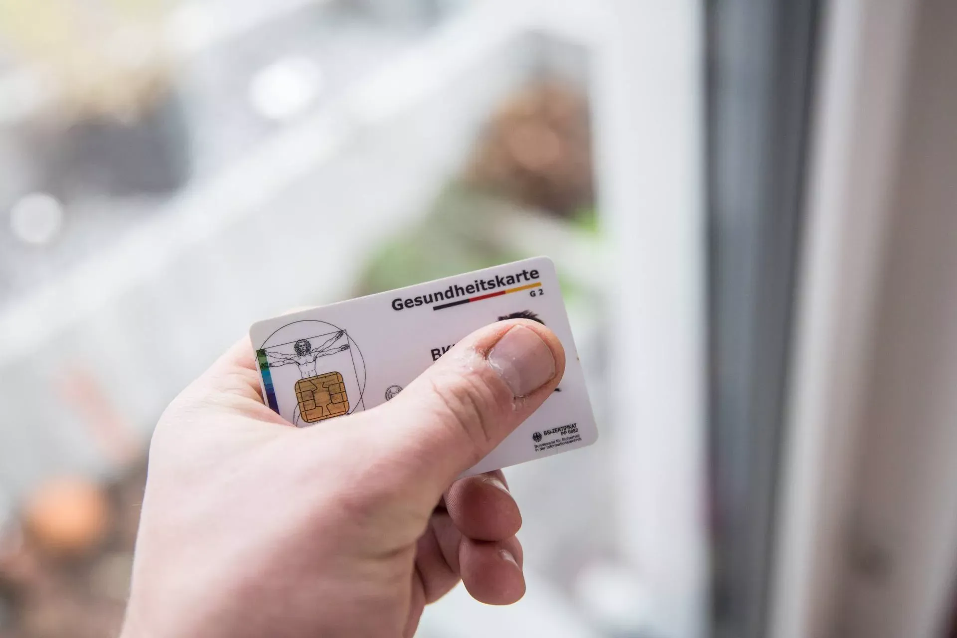 Gesundheitskarte der Krankenversicherung. Bild: IMAGO / Fotostand Gesundheitskarte der Krankenversicherung. Bild: IMAGO / Fotostand