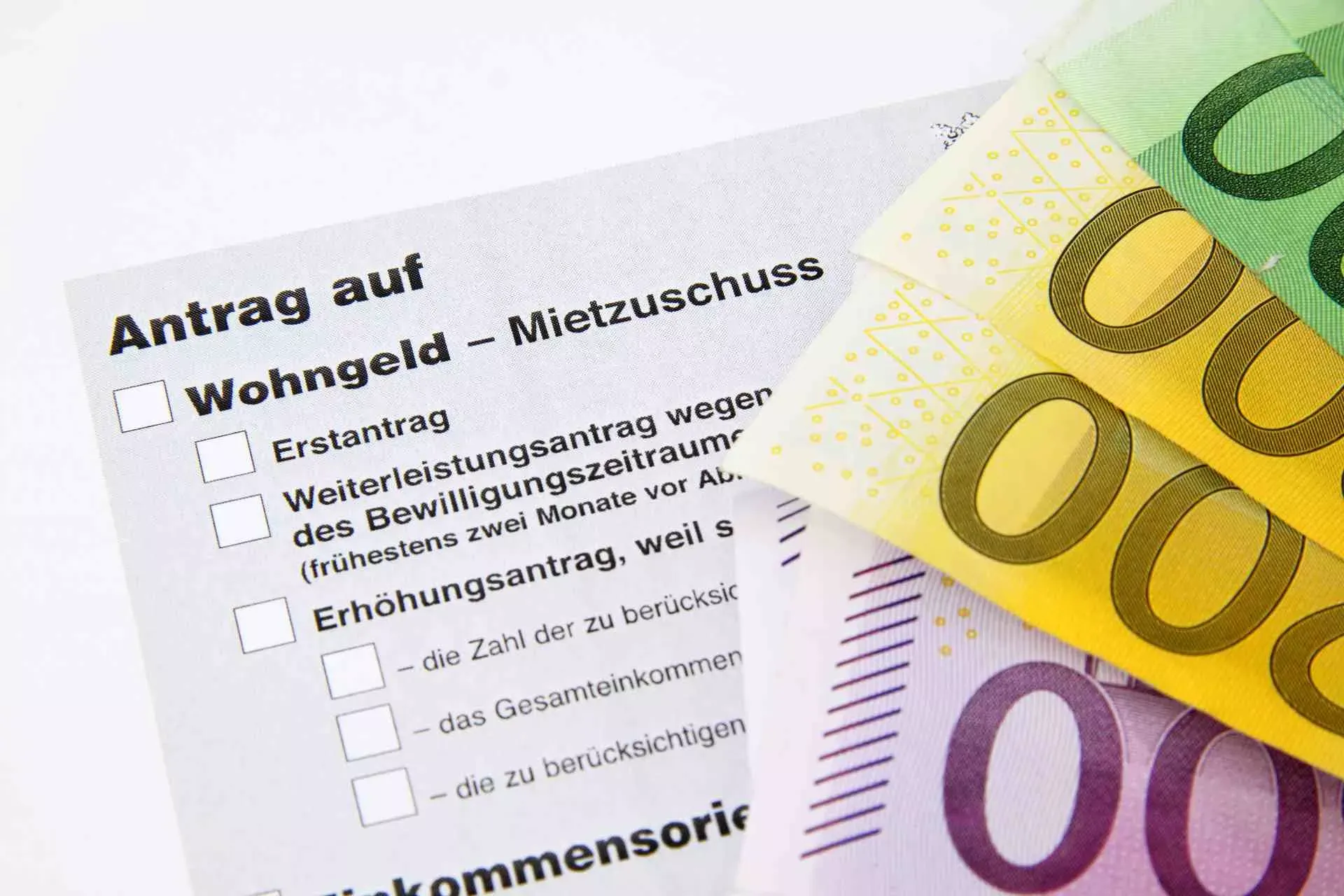 Antrag auf Wohngeld (Bild: IMAGO / Shotshop) Antrag auf Wohngeld (Bild: IMAGO / Shotshop)