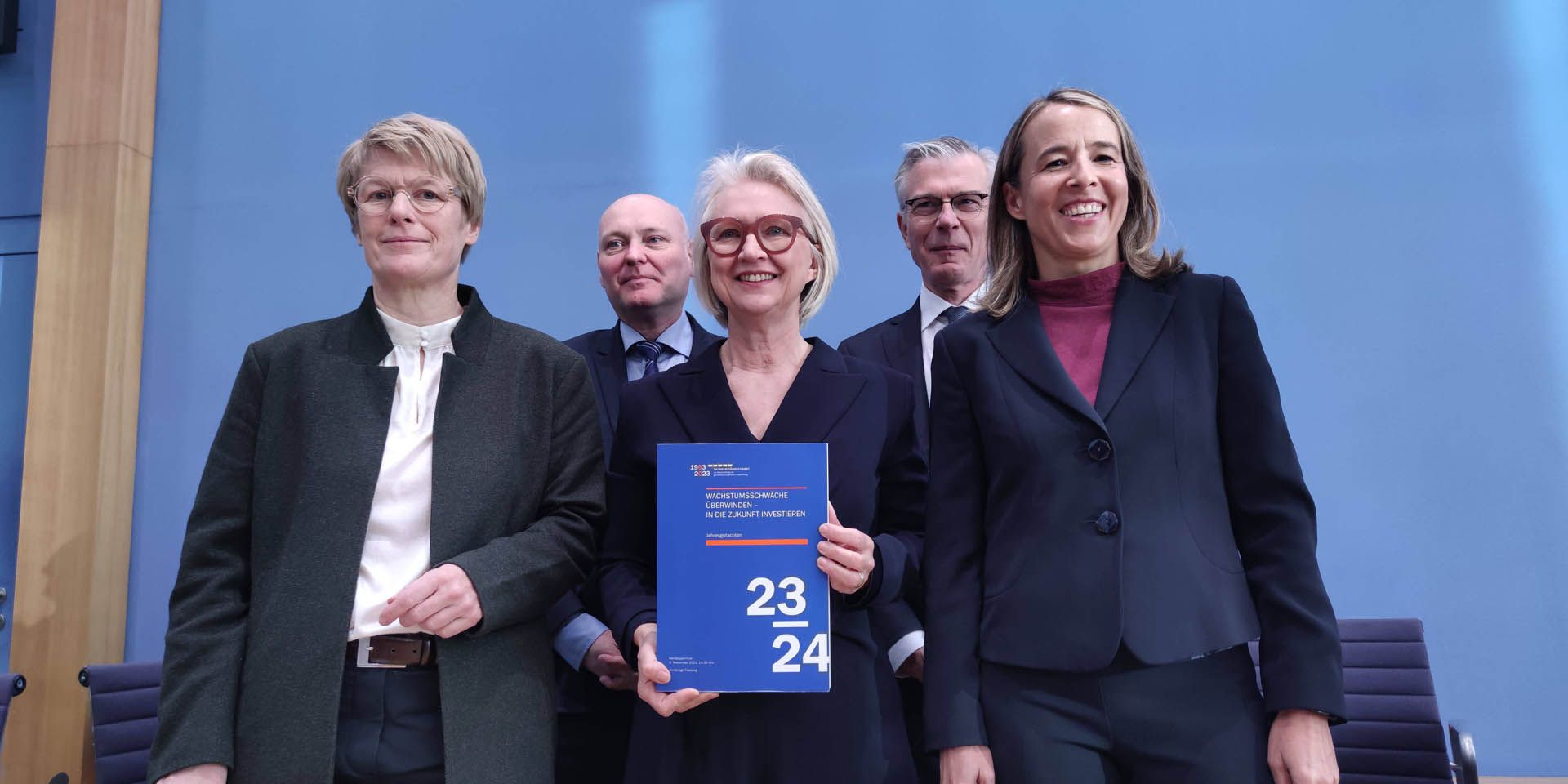 Sachverständigenrat legt Jahresgutachten 2023/2024 vor Sachverständigenrat legt Jahresgutachten 2023/2024 vor
