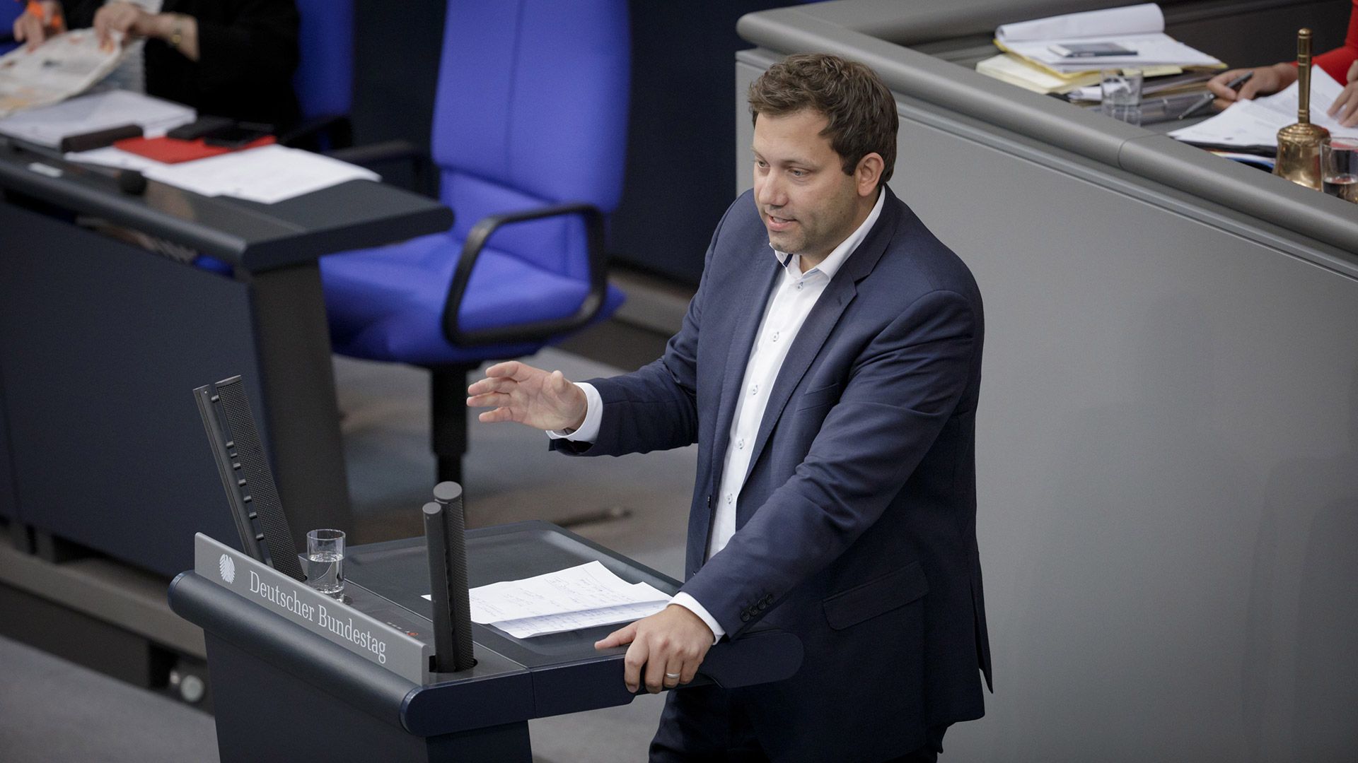 Lars Klingbeil, SPD, spricht im Bundestag. Lars Klingbeil, SPD, spricht im Bundestag.