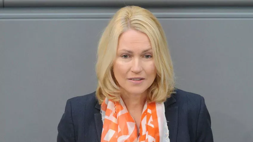 Manuela Schwesig, SPD, spricht im Deutschen Bundestag. – Bild Deutscher Bundestag © Achim Melde Manuela Schwesig, SPD, spricht im Deutschen Bundestag. – Bild Deutscher Bundestag © Achim Melde