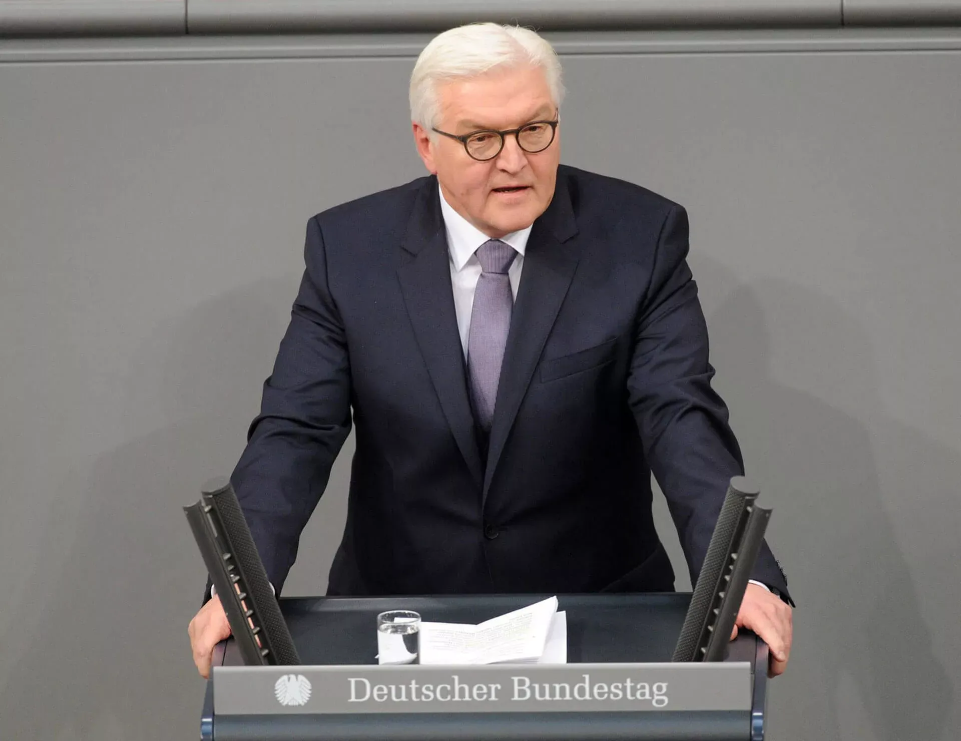 Bundespräsident Frank-Walter Steinmeier, SPD, spricht im Deutschen Bundestag. – Bild: Deutscher Bundestag © Achim Melde Bundespräsident Frank-Walter Steinmeier, SPD, spricht im Deutschen Bundestag. – Bild: Deutscher Bundestag © Achim Melde