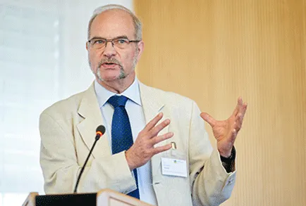 Experte: Beamte wären kein gutes Geschäft für die Rentenkasse Experte: Beamte wären kein gutes Geschäft für die Rentenkasse